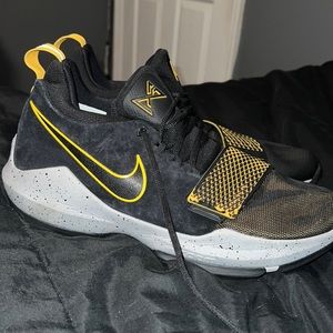 nike paul george 1s